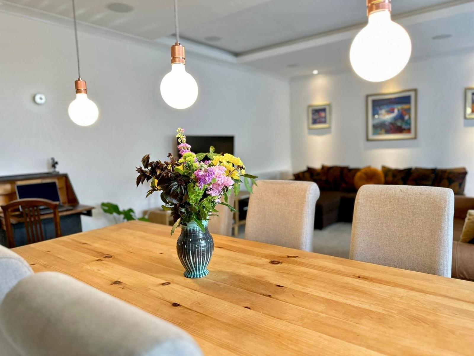 Armoury Apartment *